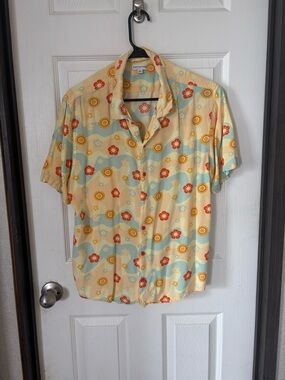 Earthbound Vintage-Inspired Yellow Floral Short-Sleeve Shirt